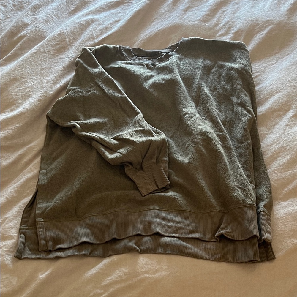 XXL Aerie olive fuzzy oversized Sweatshirt